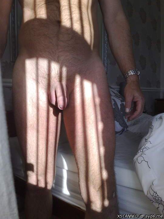 Photo of a pecker from X5TANNED
