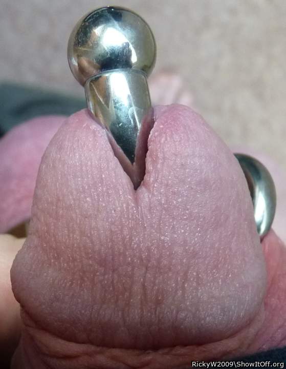 My tonsils need tickling and my throat covered in cum!      