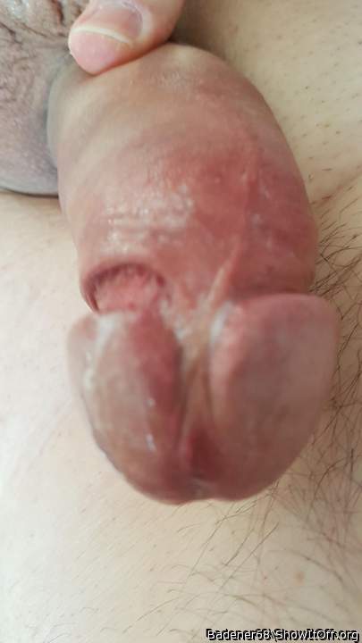 Putte in my mouth so I can taste your juciy cock 