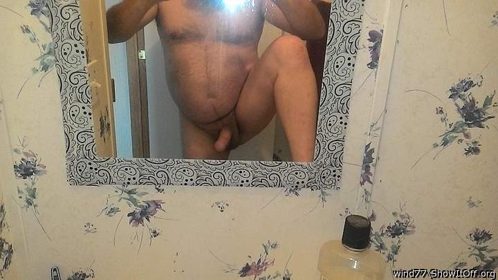 Mmmm, hot naked body and such a nice cock.    