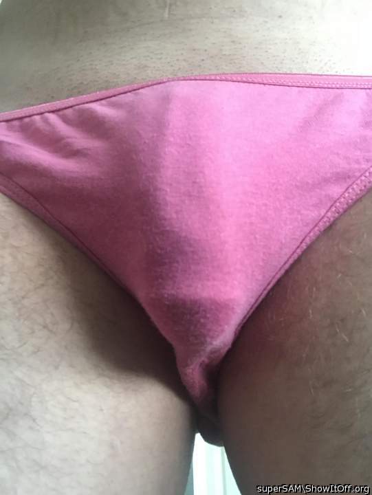 your cock looks good in pink 