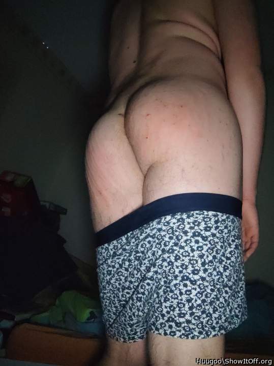 Photo of Man's Ass from Huugoo