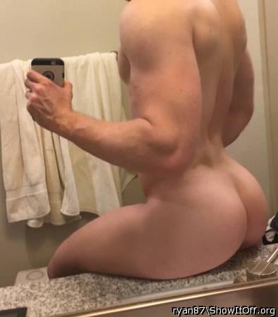 perfect ass..... fucking hot   