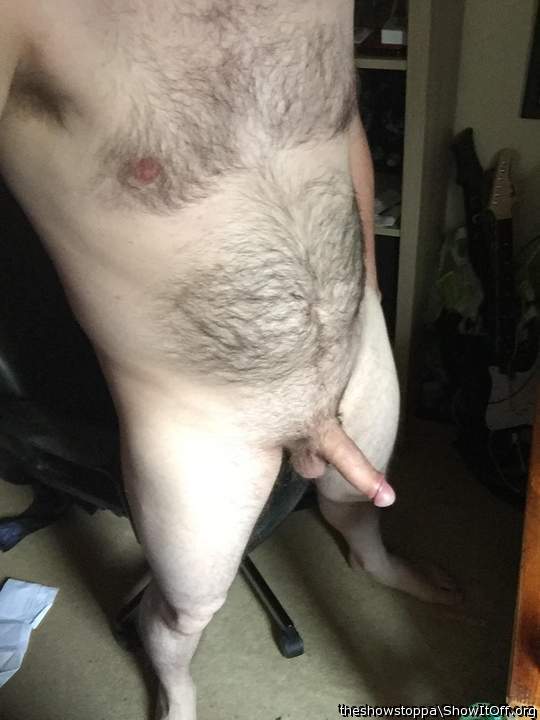 Nice big cock and impressive belly and chest carpets...no ne