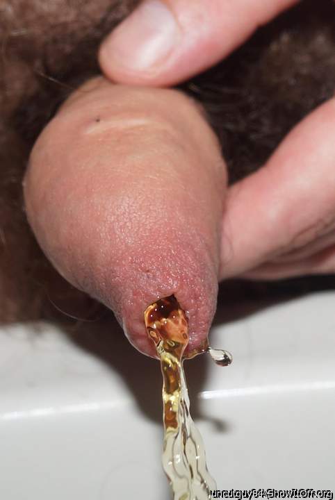 I want to drink the pee from your cock 