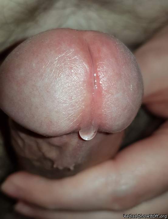Love to slowly clean that off with my tongue!