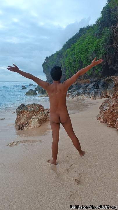 Mmmmmm gotta Love being Naked outside