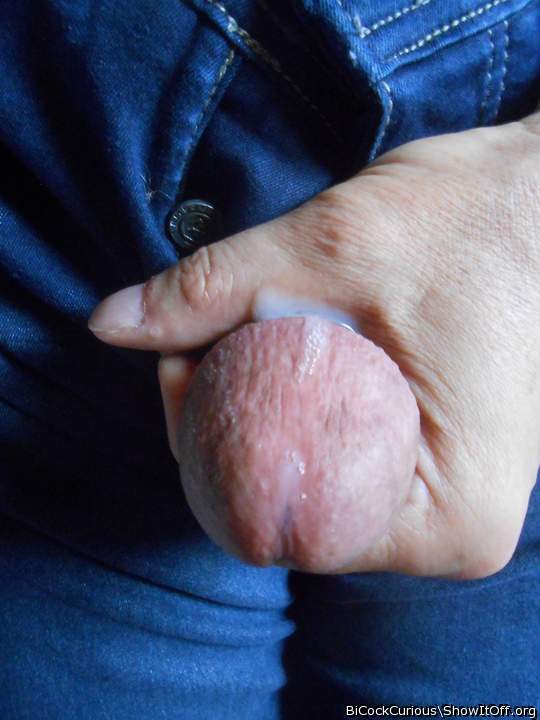 Jeans Series. Got HORNY on this site. Had to wank 009
