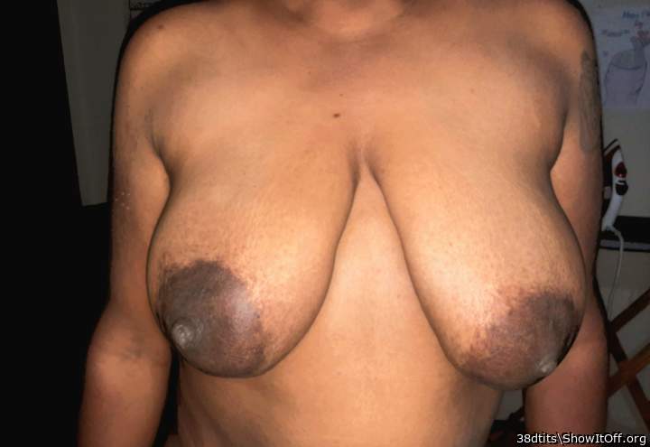 I wanna suck those nipples n give you a big pearlnecklace mm