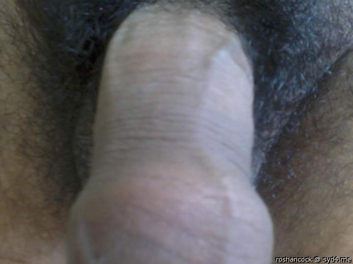 Photo of a bald-headed mouse from roshancock