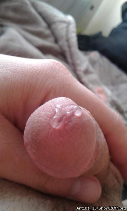 Id love to taste that precum 