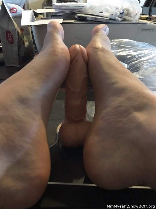 feet