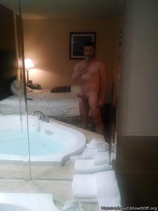 Youre a very good looking young man and I love your page. T