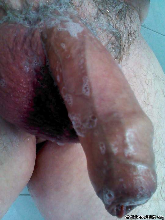 Great soapy shot, your glans looks so good under the foreski