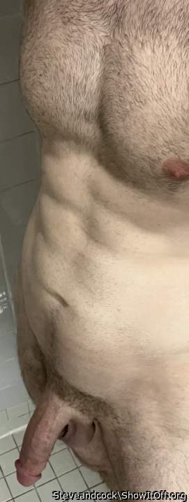 That body and cock are so sexy 🔥