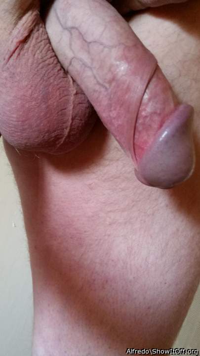 Mmmmmmmmm nice cock