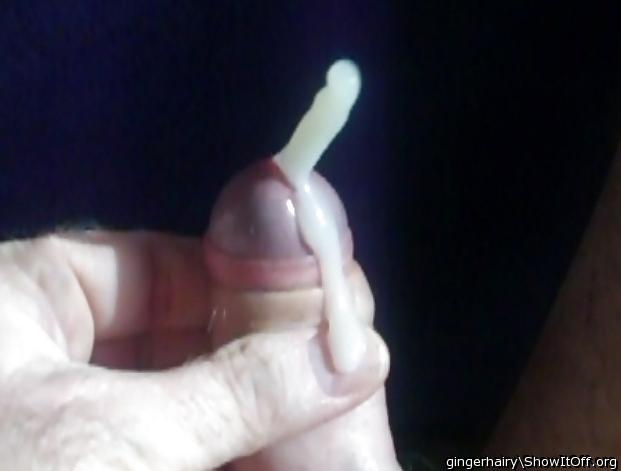 Impressive cum shot   