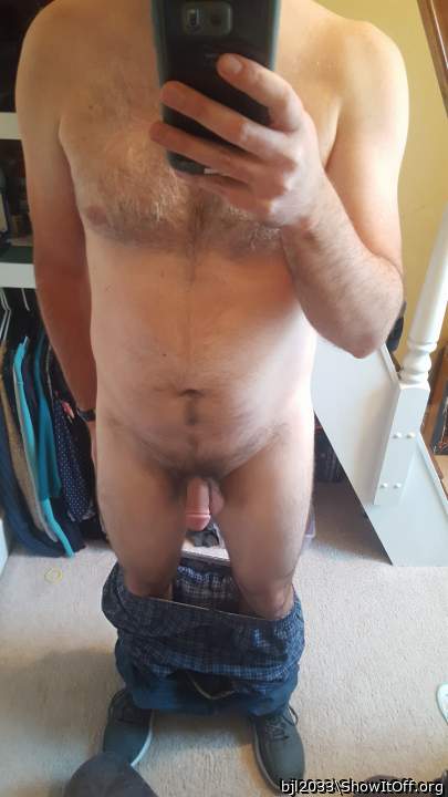 Love this pic

Love your cock

Love how youve yanked dow