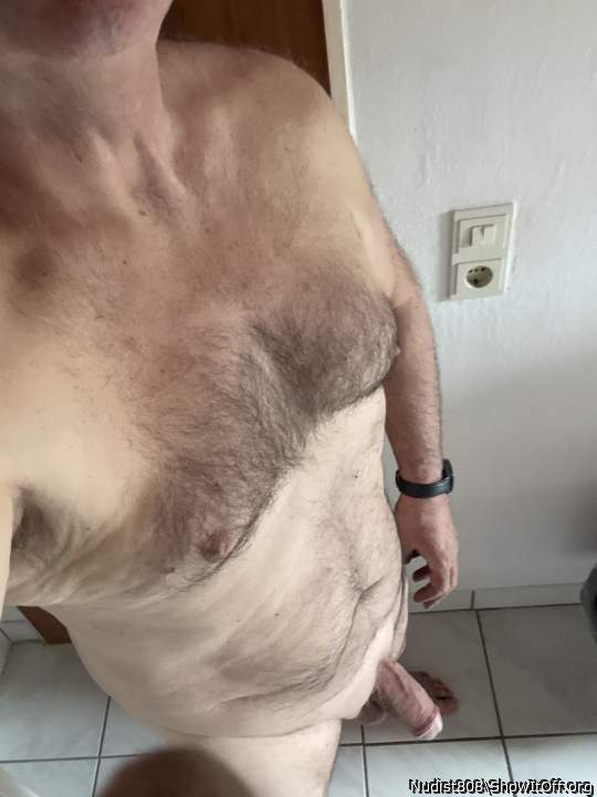 Photo of a wiener from Nudist808