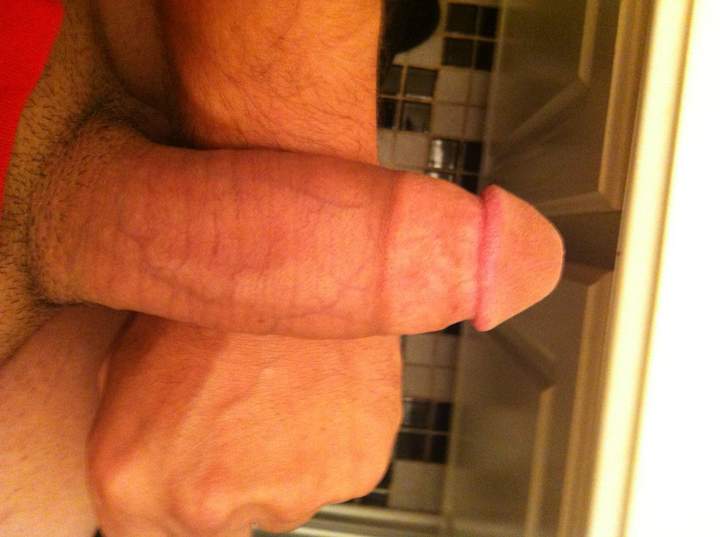 Yes indeed, very pretty cock!