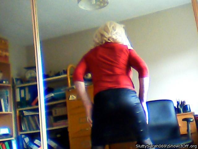 Photo of Man's Ass from SluttySarah069
