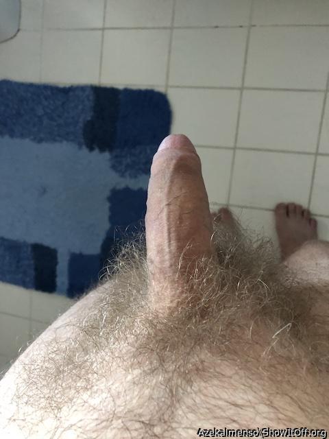 Yummm... BIG, hairy cock!! 