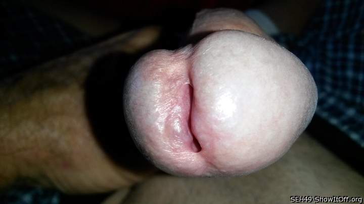  Very sexy piss slit