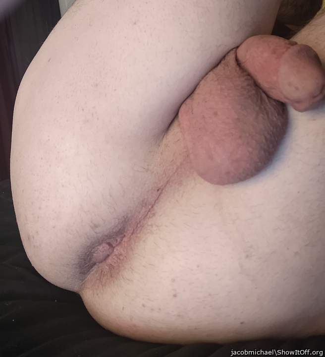 A hole ripe for eating~