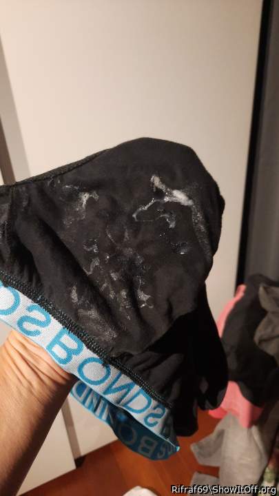 Cum stained