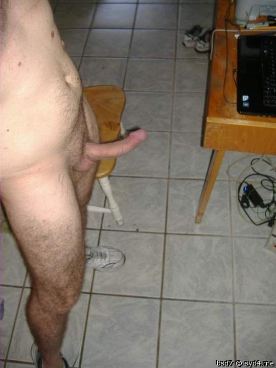 Photo of a bald-headed mouse from bsd7