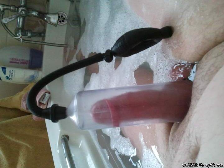 Baby this Joy my husband pump his cock too So he stretch my 