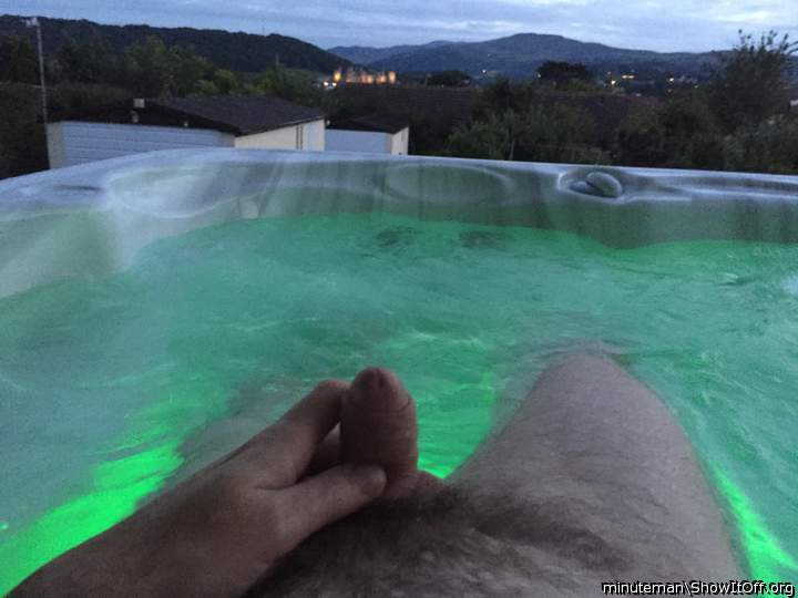 Hot tub cock