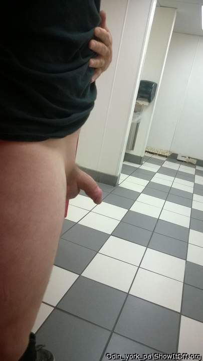 hope no one sees me ;-)