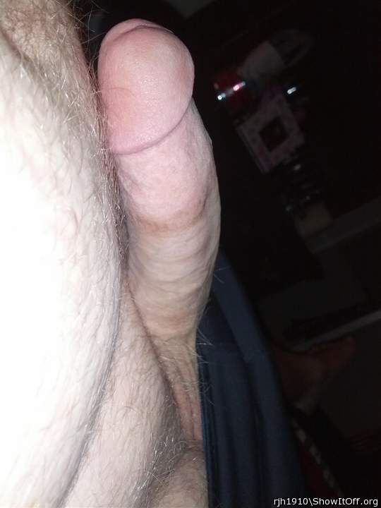Mmmmmmm,stiff,cut penis,