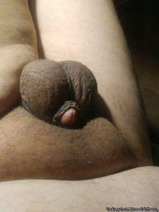 Wow Id love to empty that big sac for you x