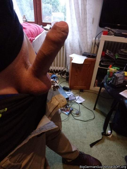Photo of a schlong from BigGermanGuy
