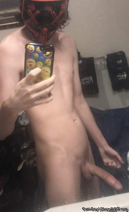 I'd drop to my knees to suck a load from your hot thick cock