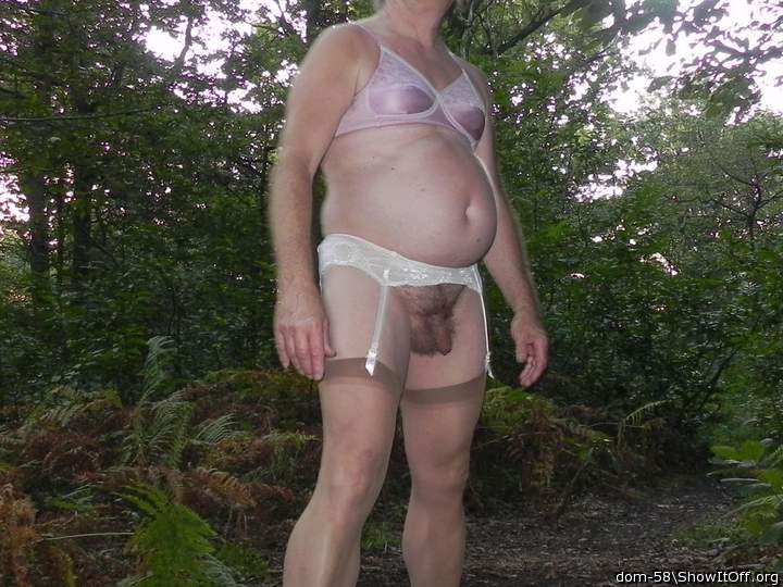  very sexy ... sylviculteur chaud !! 