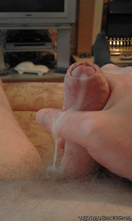 mmmmm nice drop me a message if you'd like my mouth around i