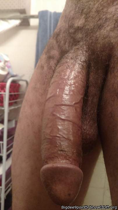 I would LOVE to have my warm wet lips wrapped around that BI