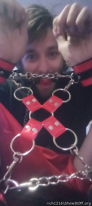 Who's gonna bind and fuck me