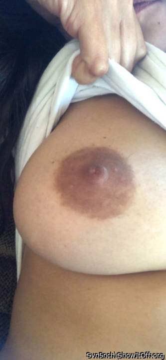 Beautiful nipples ohhh I would love to cum on that sweet thi
