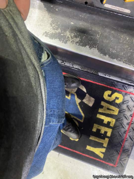 I’m getting hard!