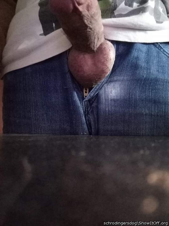 risking an ouchie