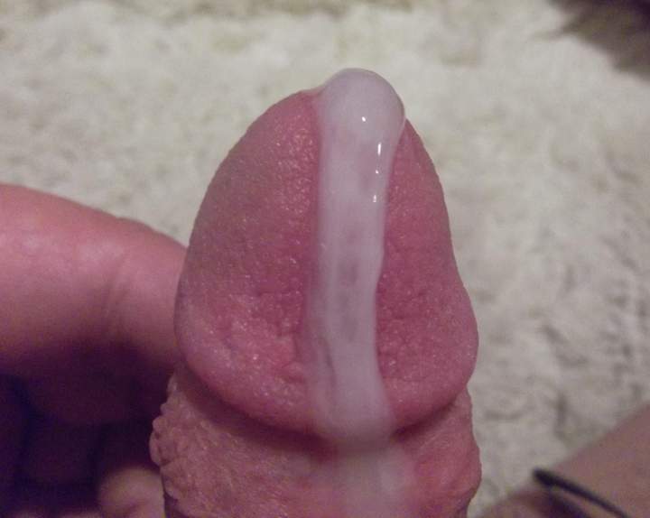 Your spunk looks nice and thick.
