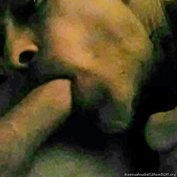 Adult image from Bisexualnudist