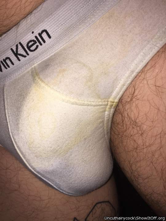 nice bulge, sexy weared undie, looks horny

  