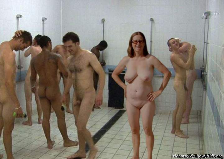 Oops!   Andrea in the wrong shower ... again!