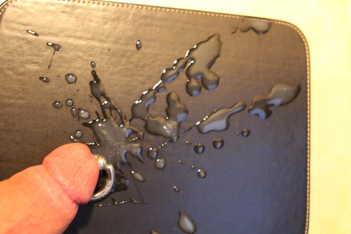 Photo of a middle leg from slave_toy