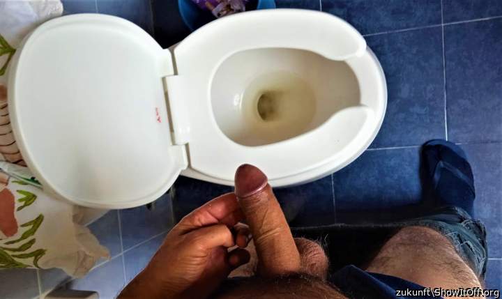 peeing meat